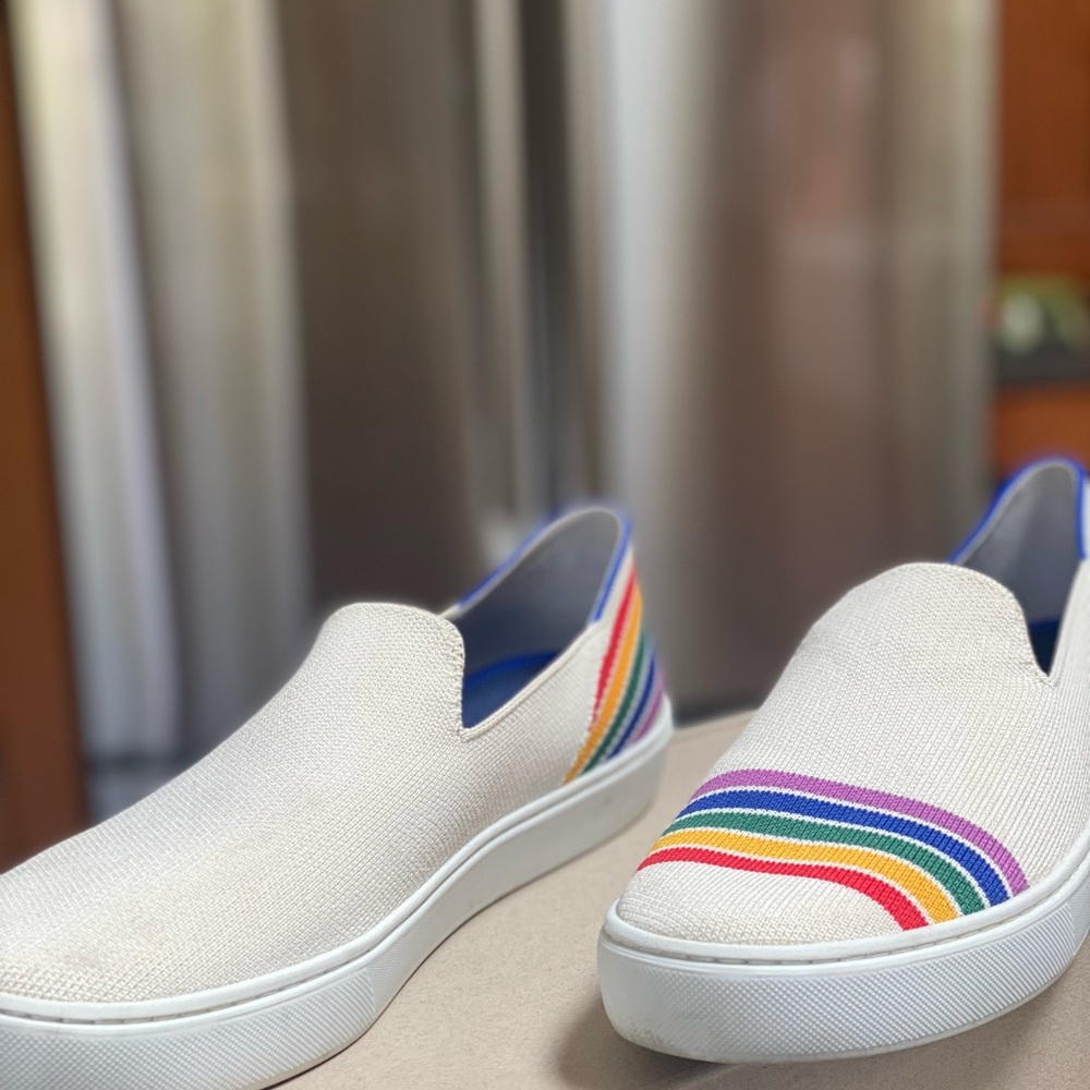 Brand: Rothy’s Model: sneaker Size:9.5 Color: 2019 limited edition pride